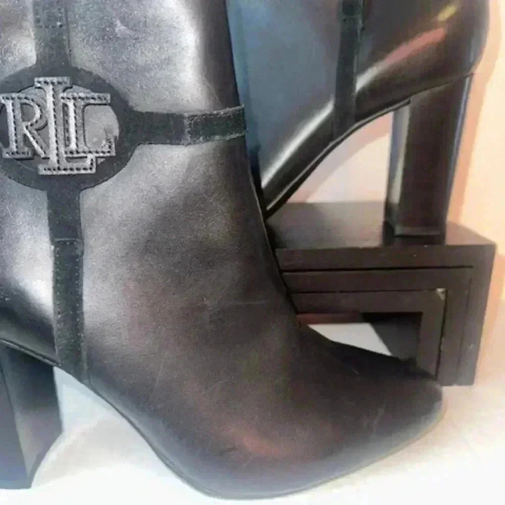 Lauren Ralph Laurens high-heeled Marleigh‎ bootie - Picture 6 of 6